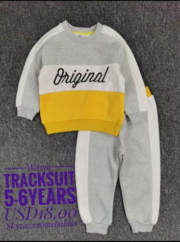 Tracksuit 5- 6 years