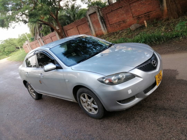 Mazda axela sedan