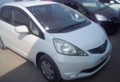 HONDA FIT NEWSHAPE RECENT @ $ 6000