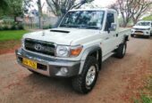 TOYOTA HILUX LAND CRUISER LX V8 4WD l Mupa Car Dealer