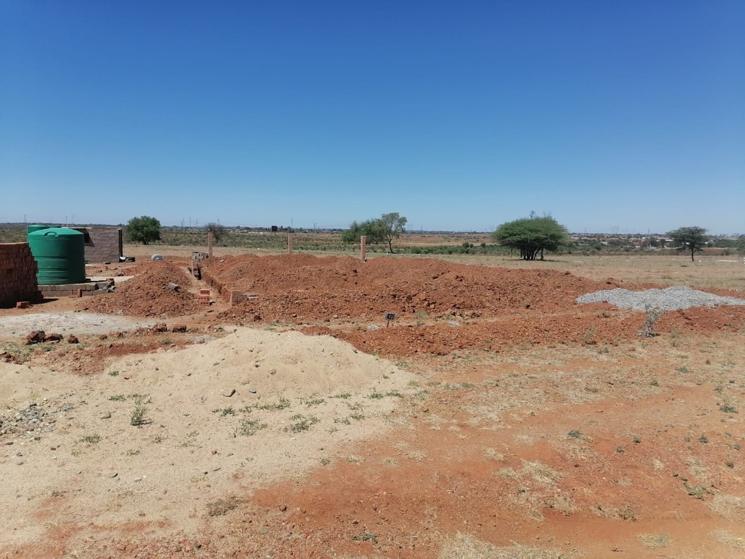 Bulawayo Hopelyn stand