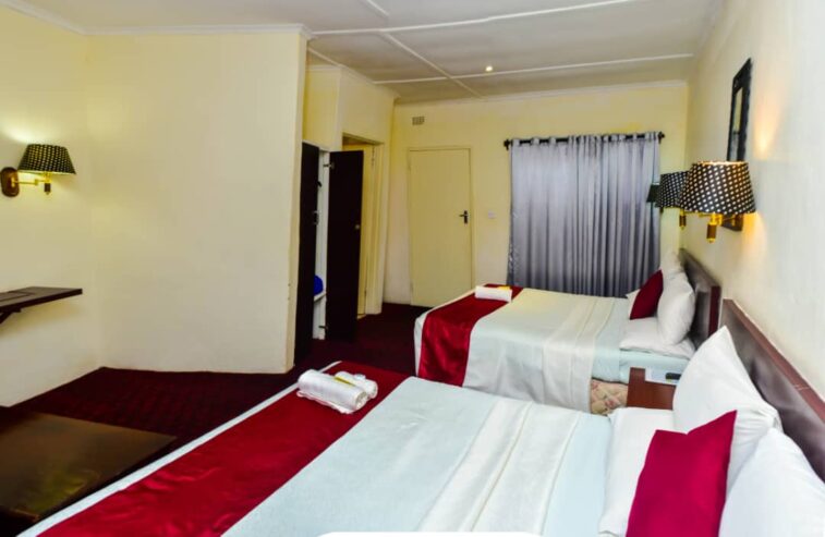 Standard rooms (Twin beds) at Lalani Hotel in Bulawayo