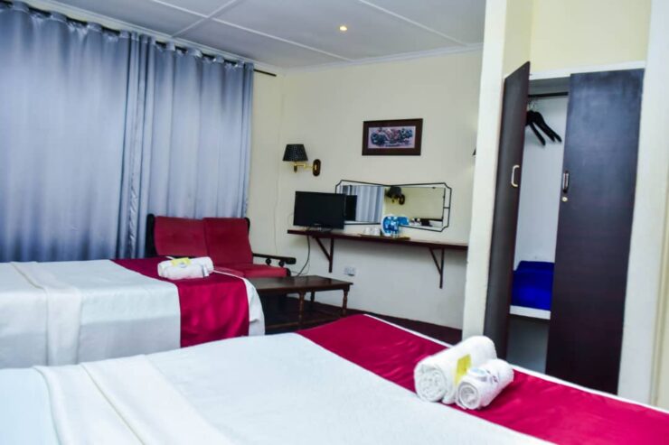 Standard rooms (Twin beds) at Lalani Hotel in Bulawayo