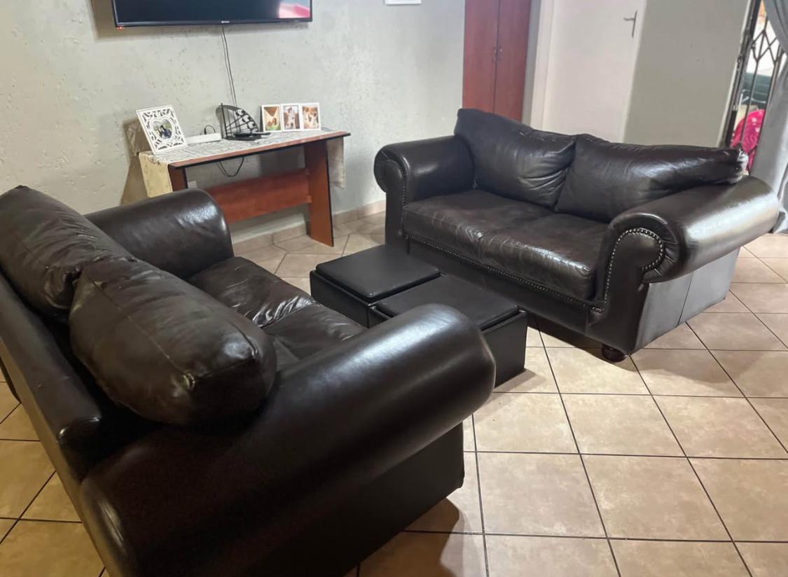 Genuine Leather Studded detail Couches for sale in Bulawayo