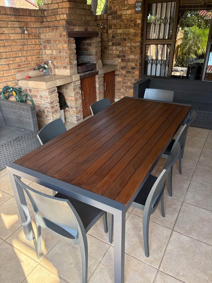 7 roomed house property for sale in chitungwiza-buyorsell marketing