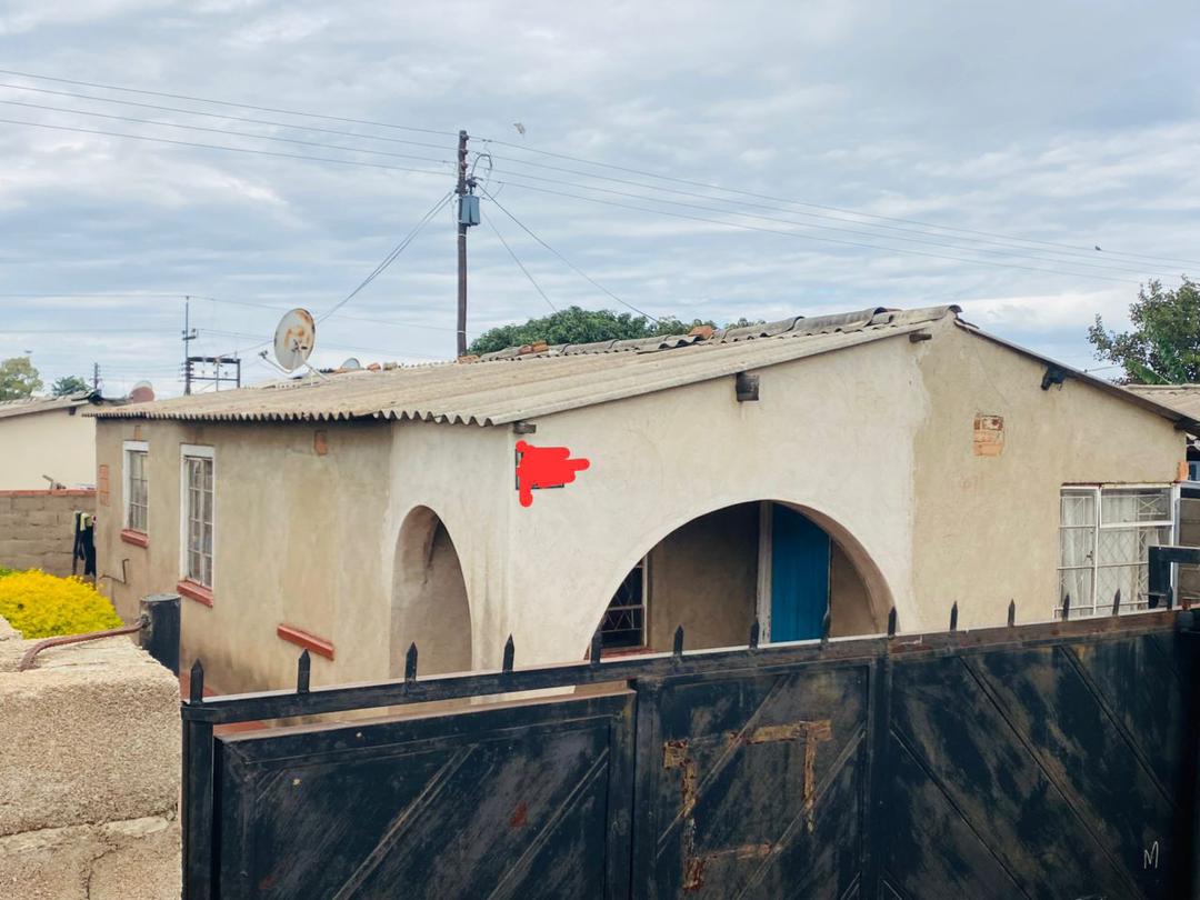 5-roomed house for sale in Nkulumane 5, Bulawayo – Buyorsell Marketing