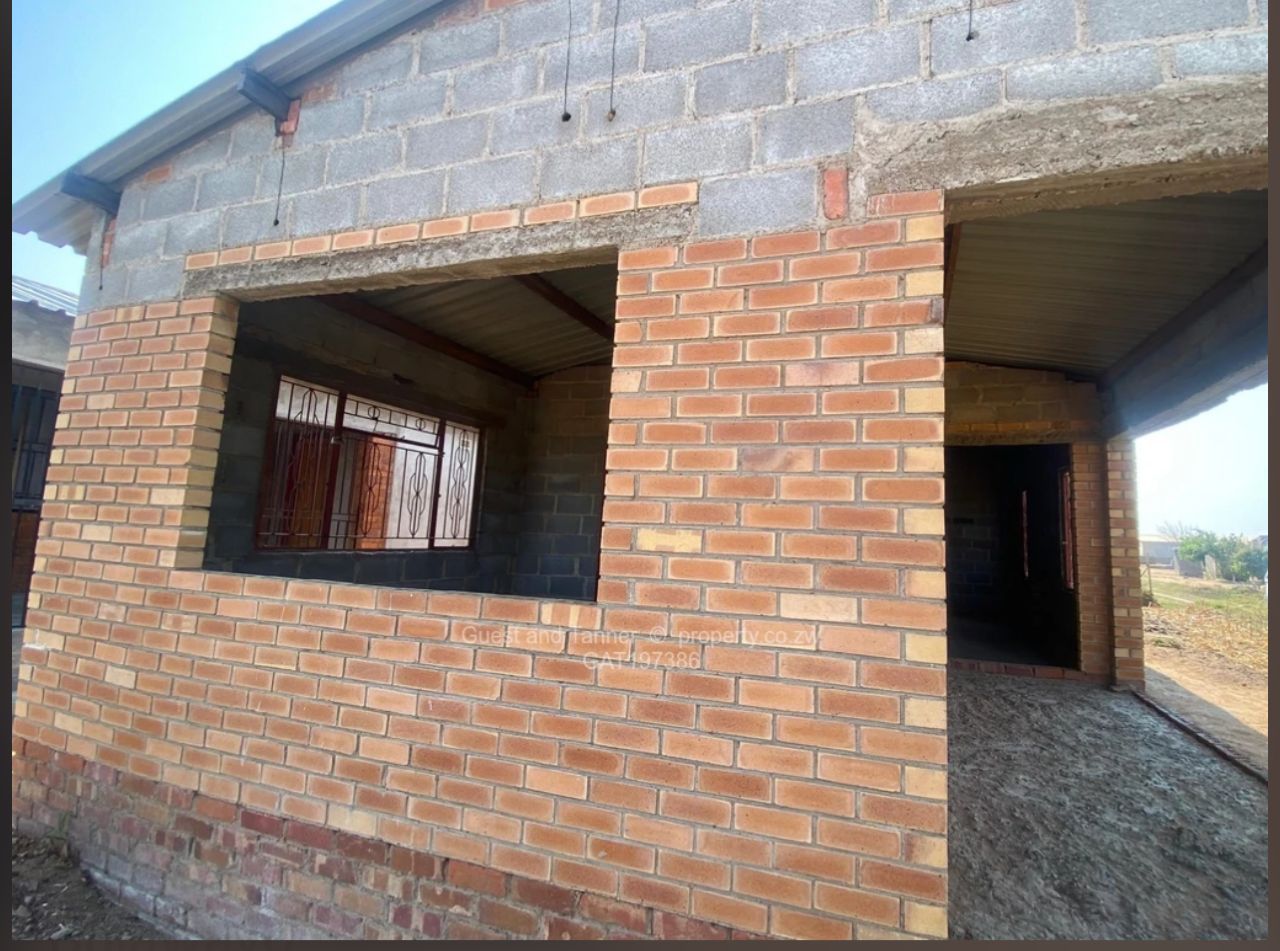 A 3 bed roomed house for sale in Cowdray Park in Bulawayo for sale – Buyorsell Marketing