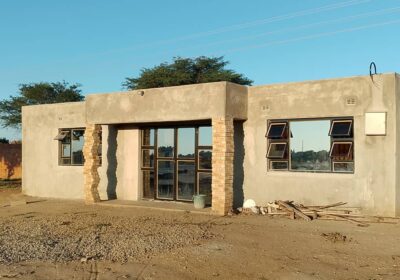 A-5-Bedroomed-house-for-sale-in-Selborne-Park-Stand-for-Sale.-Bulawayo-Buyorsellzw