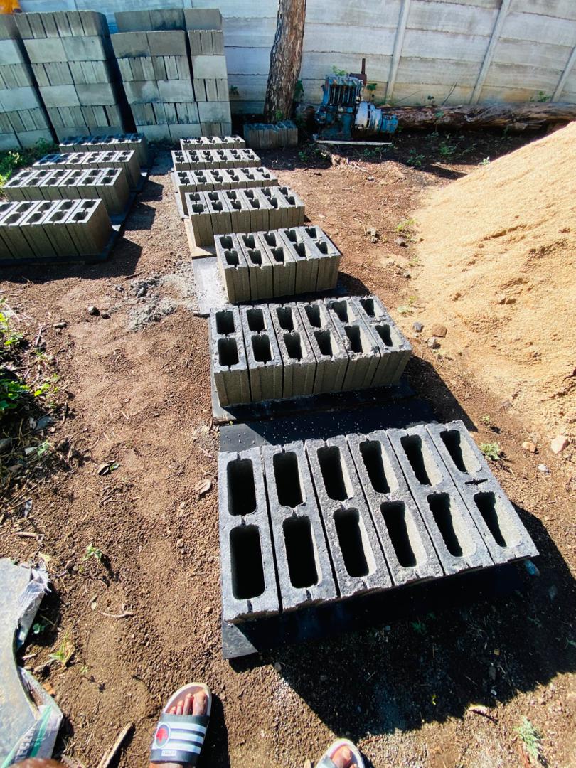 FOR SALE: High-Strength Concrete Blocks – Bulawayo – Buyorsell Marketing