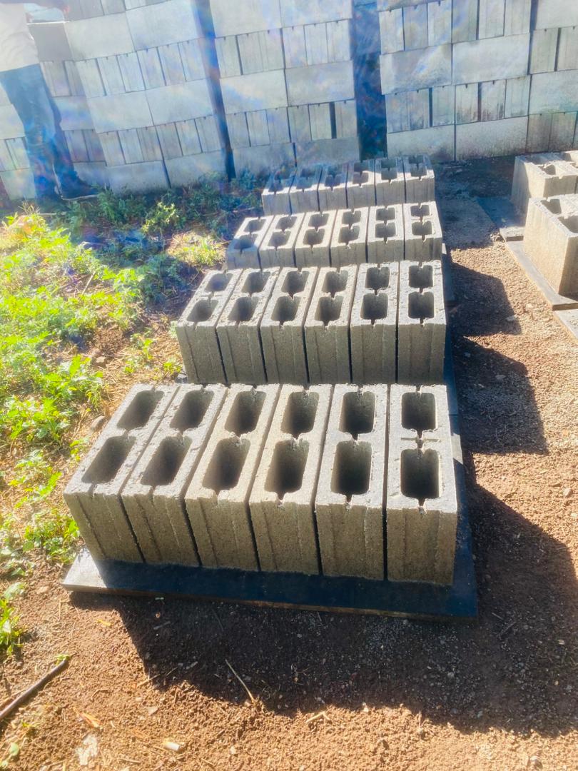FOR SALE: High-Strength Concrete Blocks – Bulawayo – Buyorsell Marketing