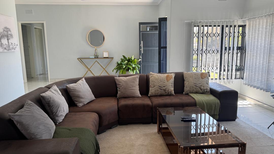 Morningside 3-Bedroom Villa with Swimming Pool – Buyorsell Marketing @ 160USD Per night